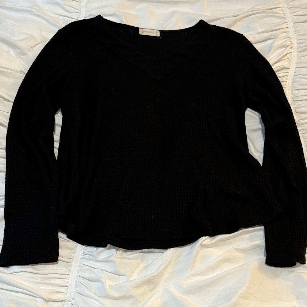 Altar’d State medium women’s long sleeve waffle knot v neck top soft flowy